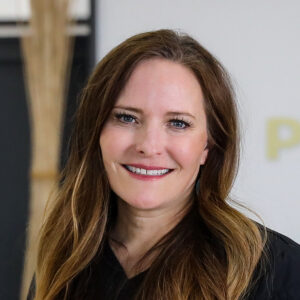headshot of Tricia Kelly
